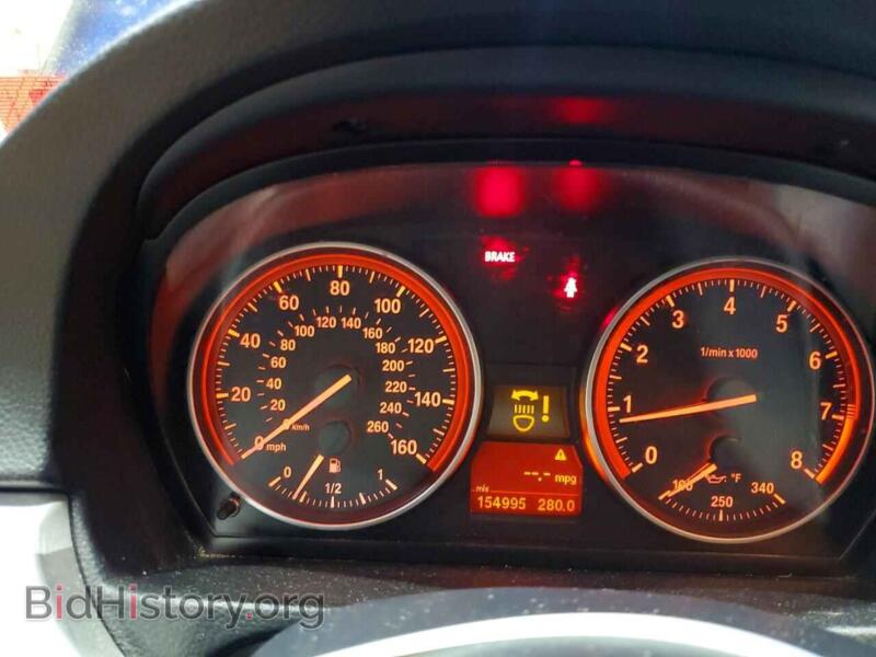 2011 BMW 3 SERIES (VIN WBAPL5C56BA982721) — фото 9 из 12