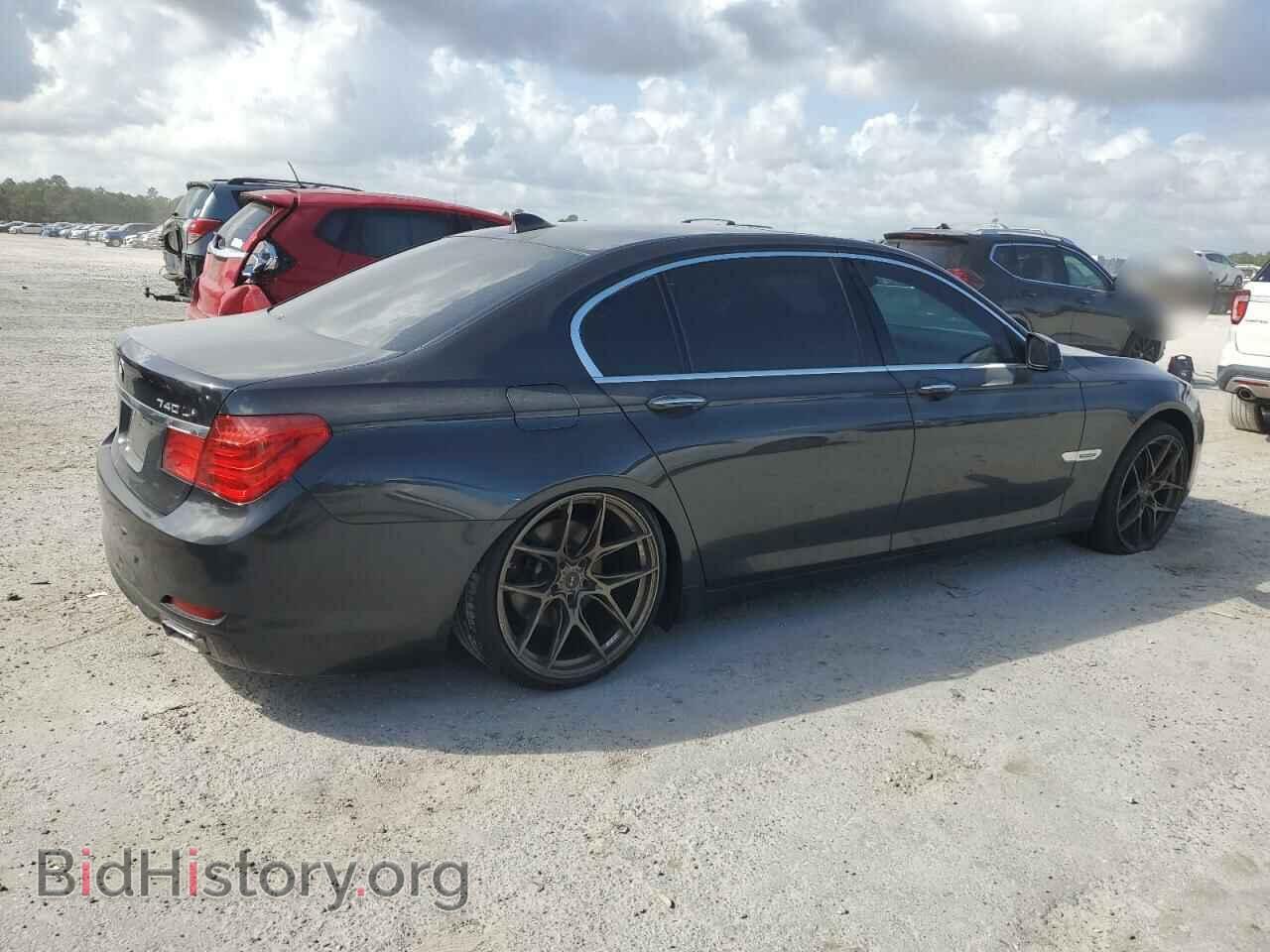 2012 BMW 7 SERIES - VIN: WBAKB4C57CC576430 - Фото 3