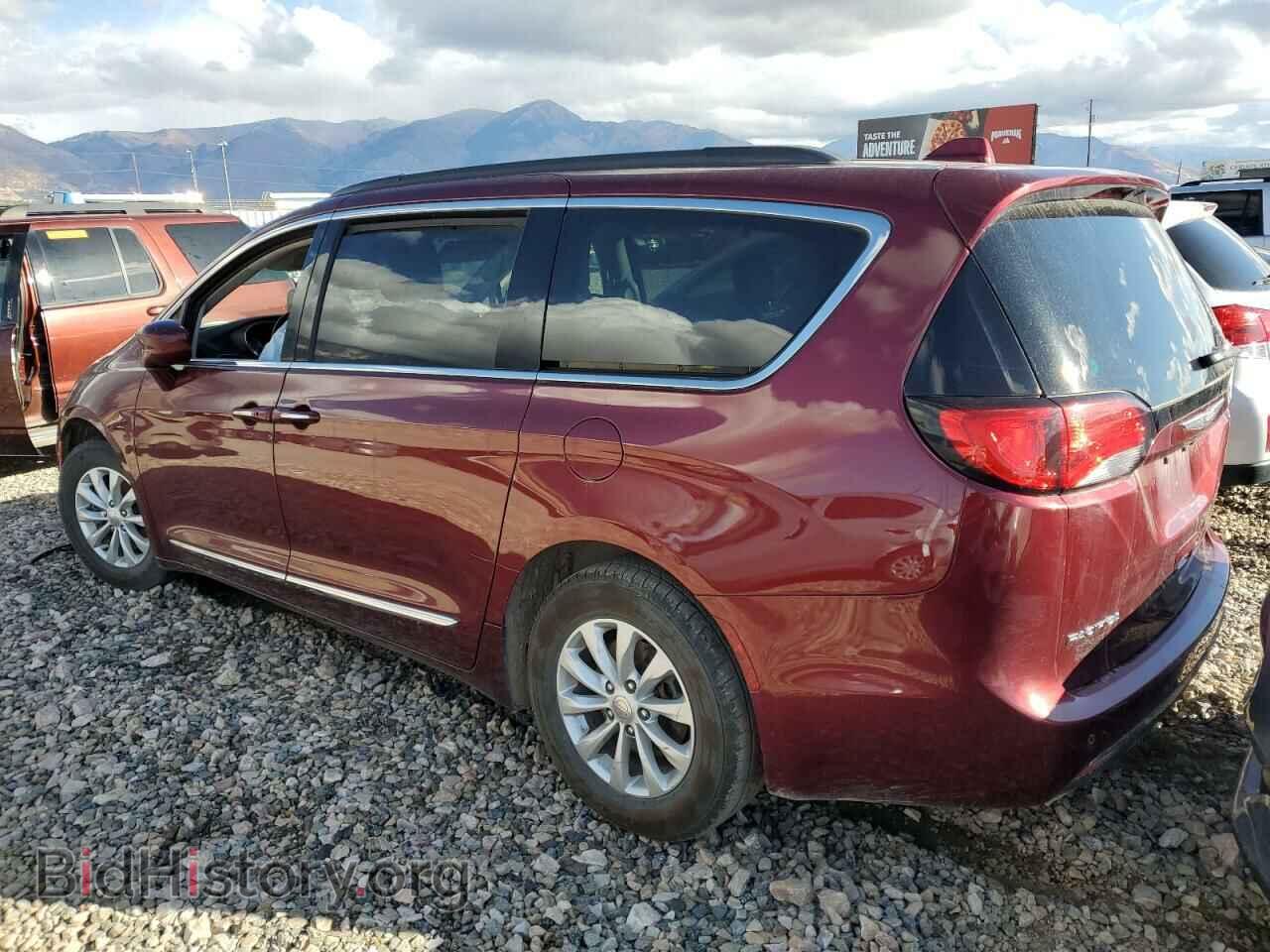 2017 CHRYSLER PACIFICA - VIN: 2C4RC1BG5HR627275 - Фото 2