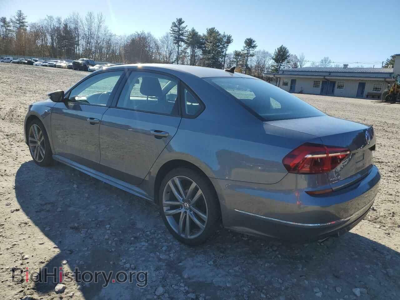 2018 VOLKSWAGEN PASSAT - VIN: 1VWAA7A38JC010601 - Фото 2