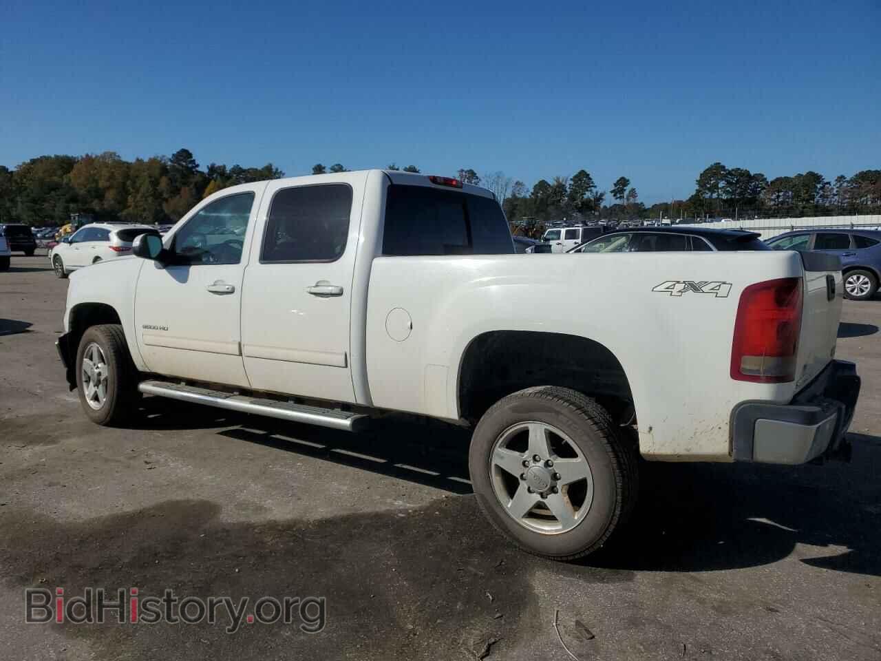 2011 GMC SIERRA - VIN: 1GT121C8XBF145553 - Фото 2
