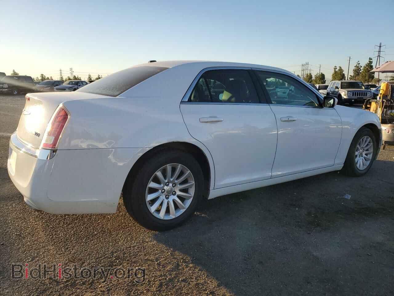 2013 CHRYSLER 300 - VIN: 2C3CCAAG0DH513261 - Фото 3