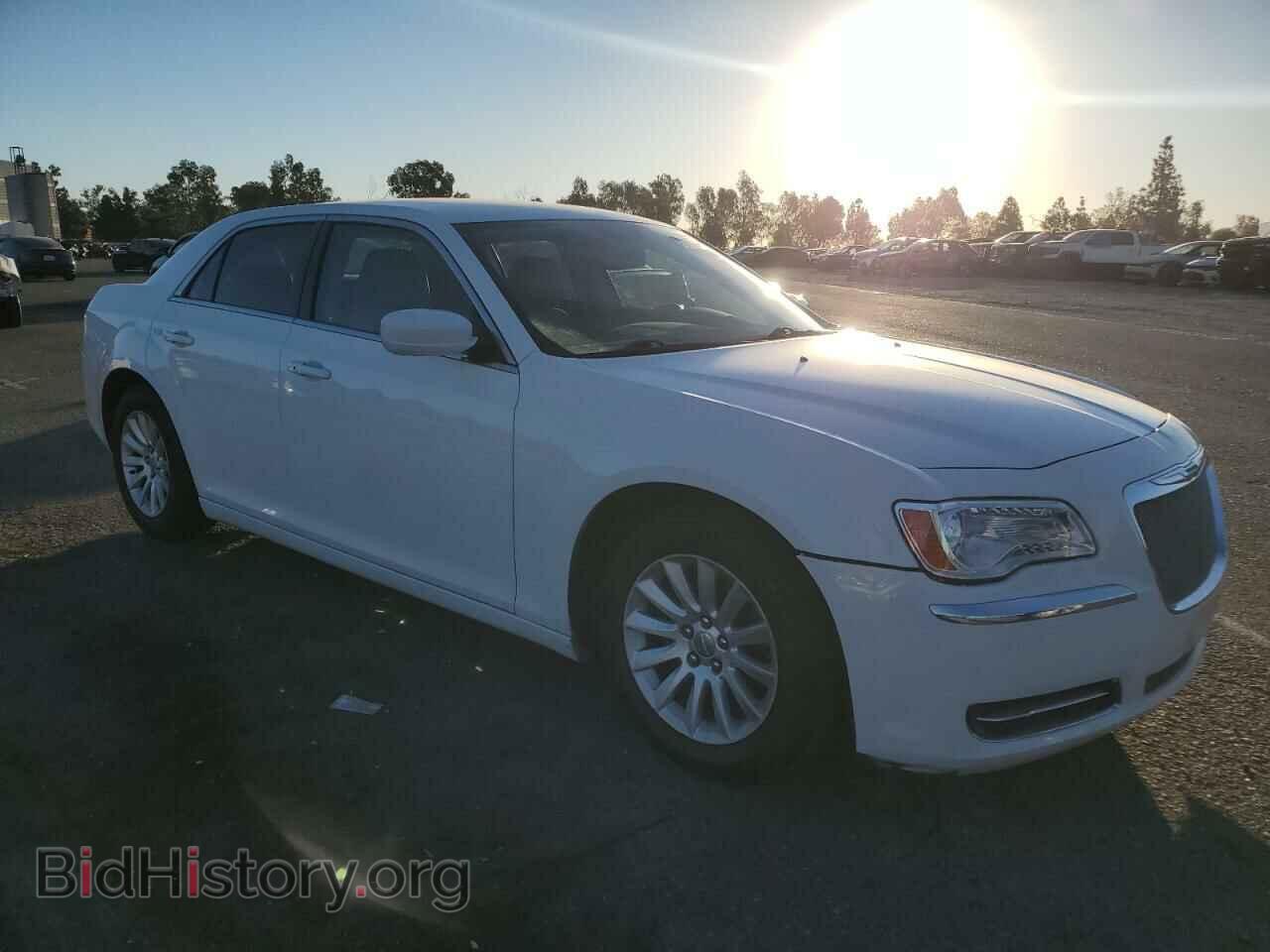 2013 CHRYSLER 300 - VIN: 2C3CCAAG0DH513261 - Фото 4