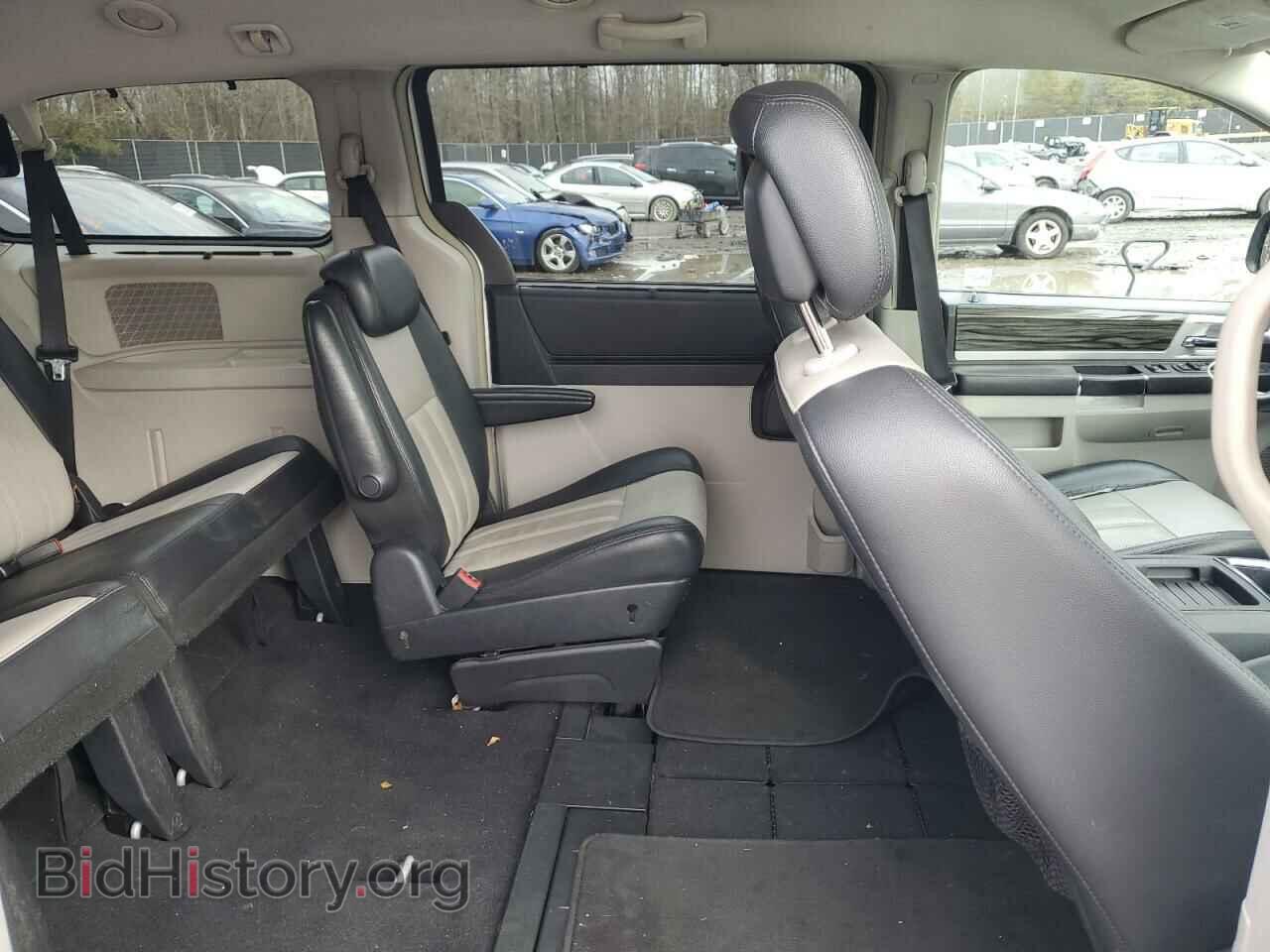 2010 CHRYSLER MINIVAN - VIN: 2A4RR5D1XAR286891 - Фото 11