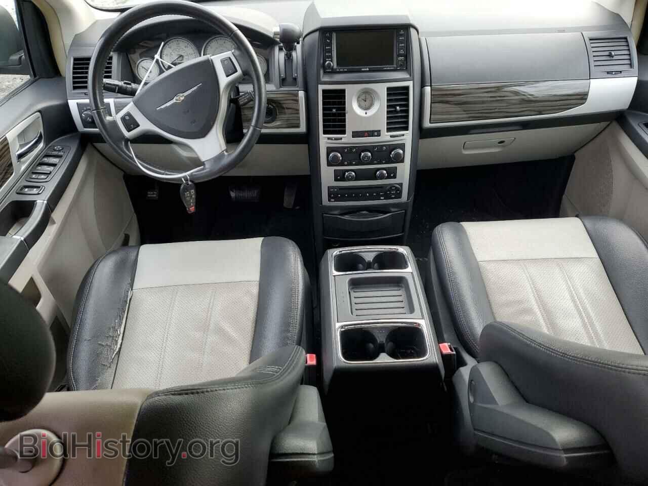 2010 CHRYSLER MINIVAN - VIN: 2A4RR5D1XAR286891 - Фото 8