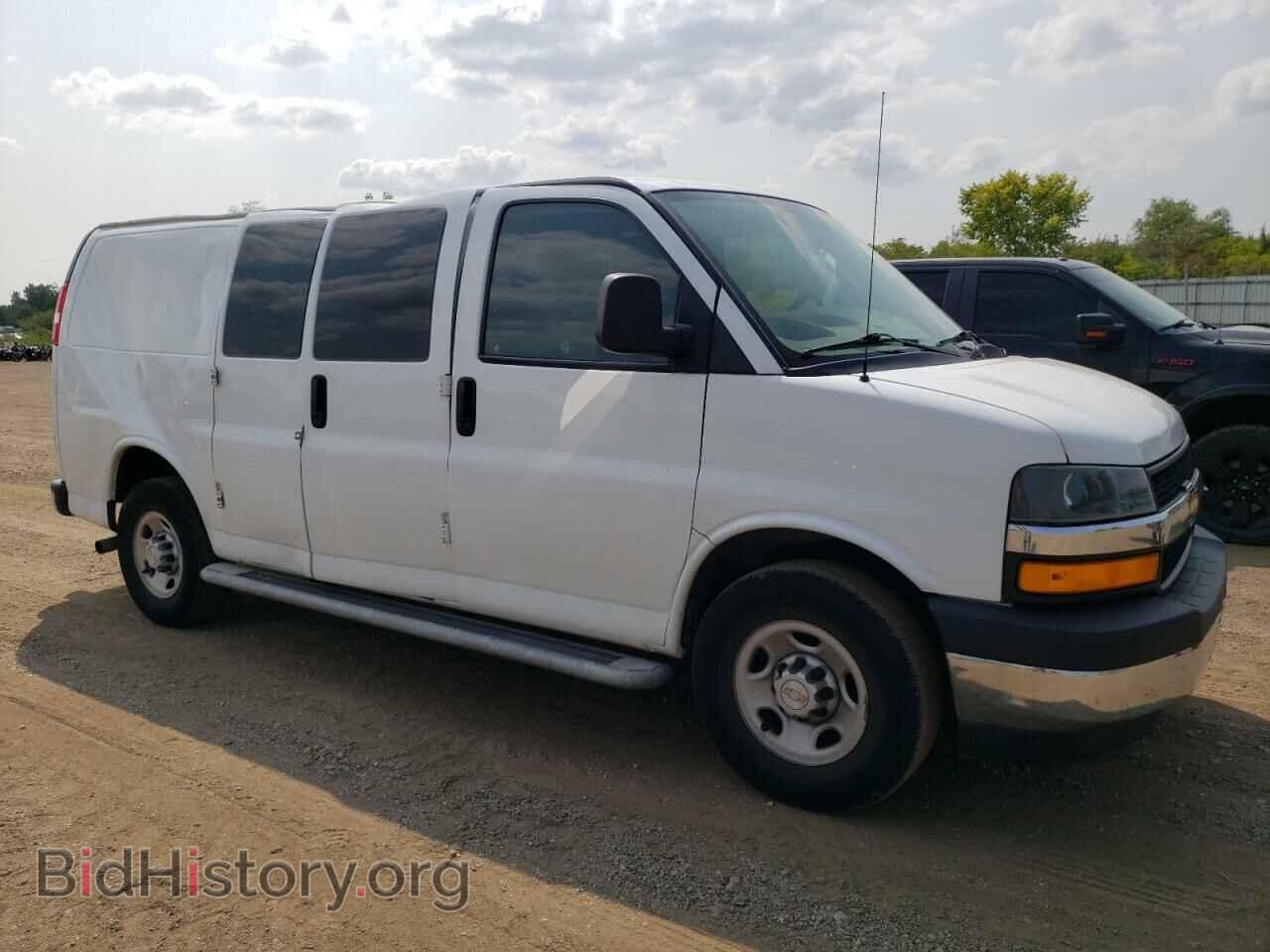 2019 CHEVROLET EXPRESS - VIN: 1GCWGAFG2K1216932 - Фото 4