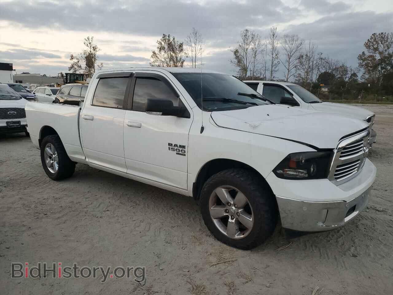 2019 RAM 1500 - VIN: 1C6RR6TT3KS722079 - Фото 4
