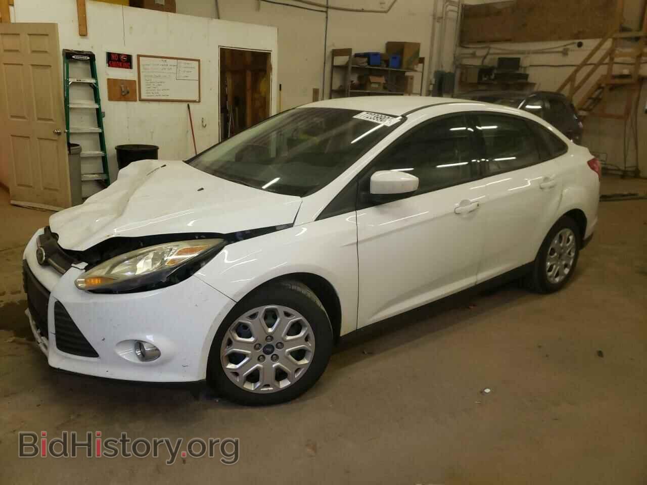 Photo 1FAHP3F27CL309417 - FORD FOCUS 2012