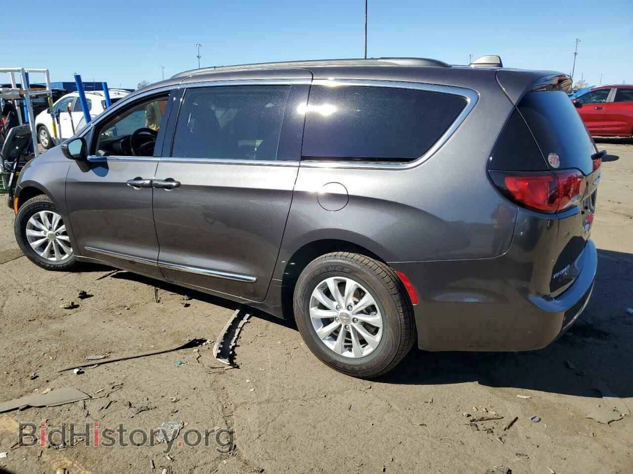 2017 CHRYSLER PACIFICA - VIN: 2C4RC1BG2HR665434 - Photo 2