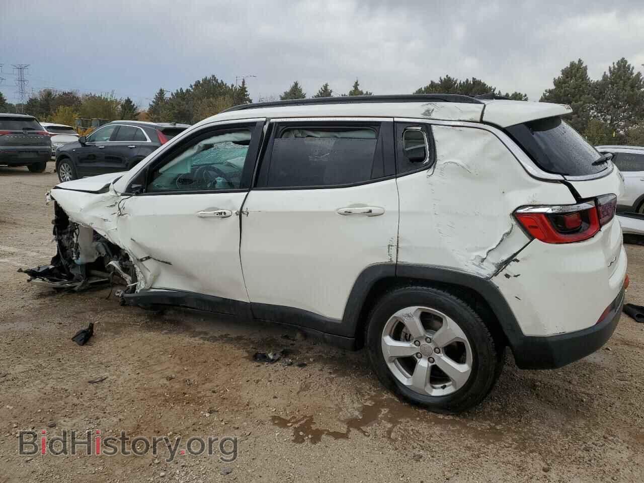 2019 JEEP COMPASS - VIN: 3C4NJDBB6KT648389 - Фото 2