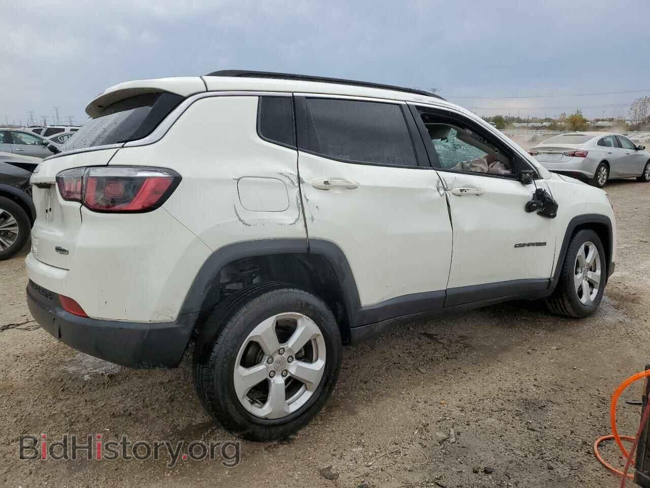 2019 JEEP COMPASS - VIN: 3C4NJDBB6KT648389 - Фото 3