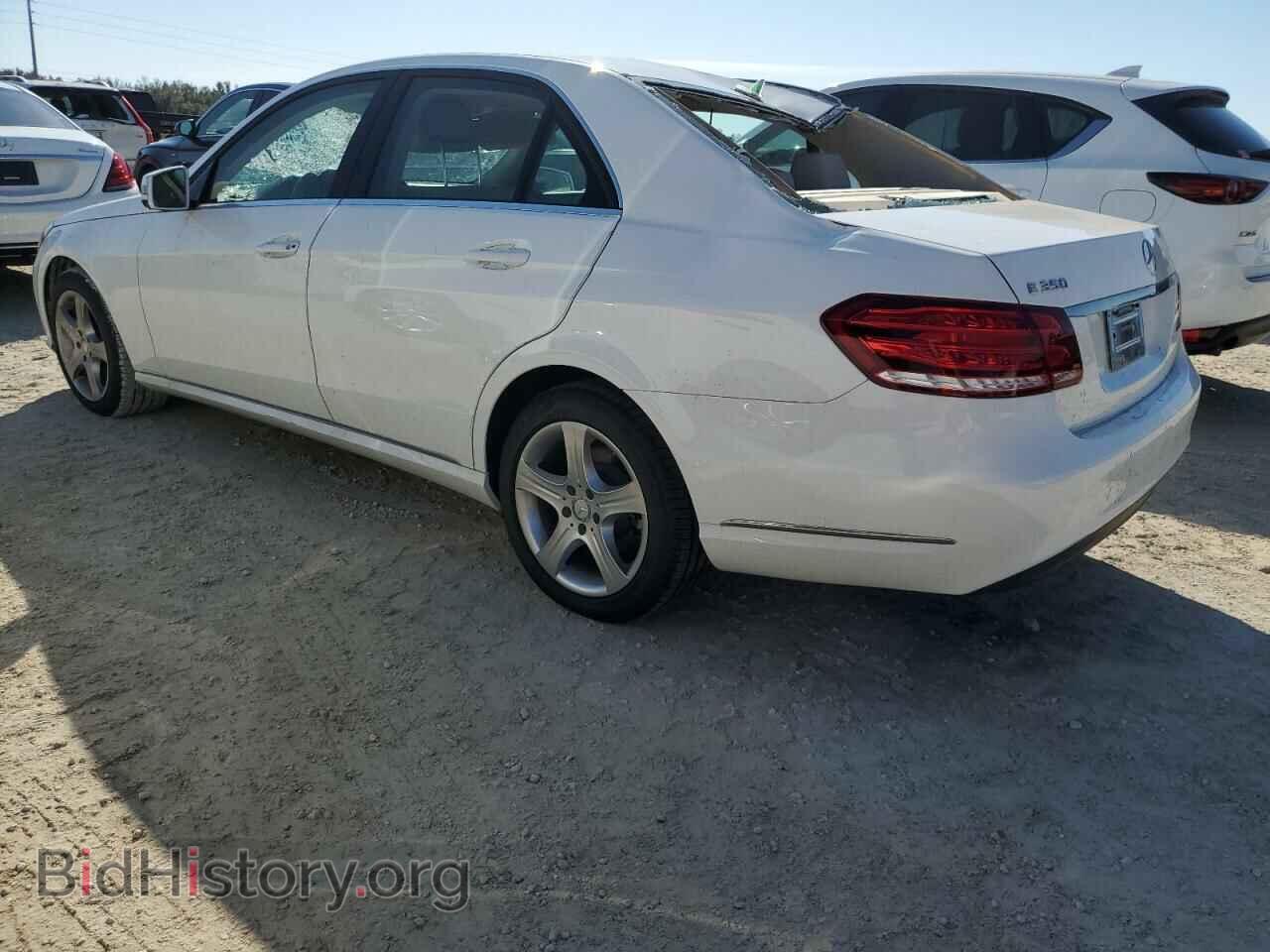 2015 MERCEDES-BENZ E-CLASS - VIN: WDDHF5KB4FB089748 - Фото 2