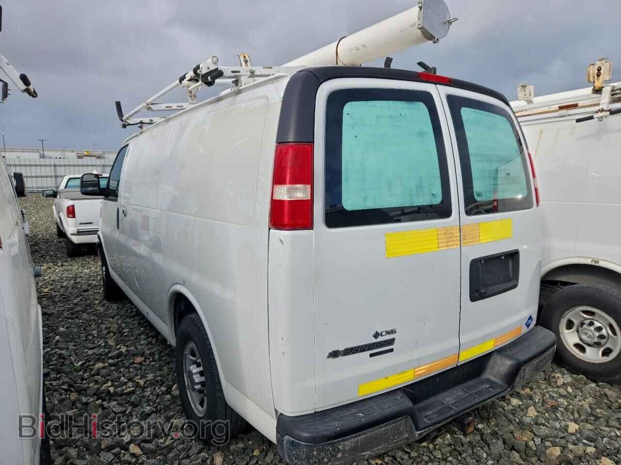 2014 CHEVROLET EXPRESS - VIN: 1GCWGFCB4E1122884 - Photo 2