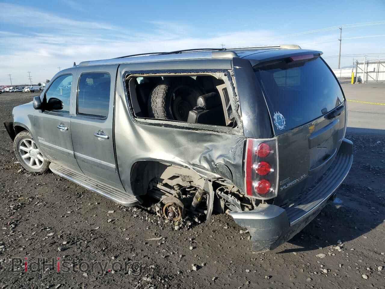 2011 GMC YUKON - VIN: 1GKS2MEF2BR206172 - Фото 2