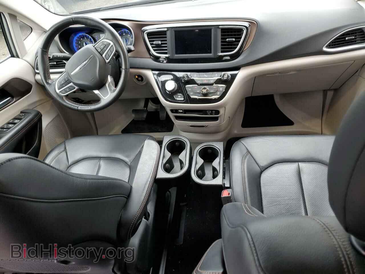 2019 CHRYSLER PACIFICA - VIN: 2C4RC1BG1KR583301 - Фото 8