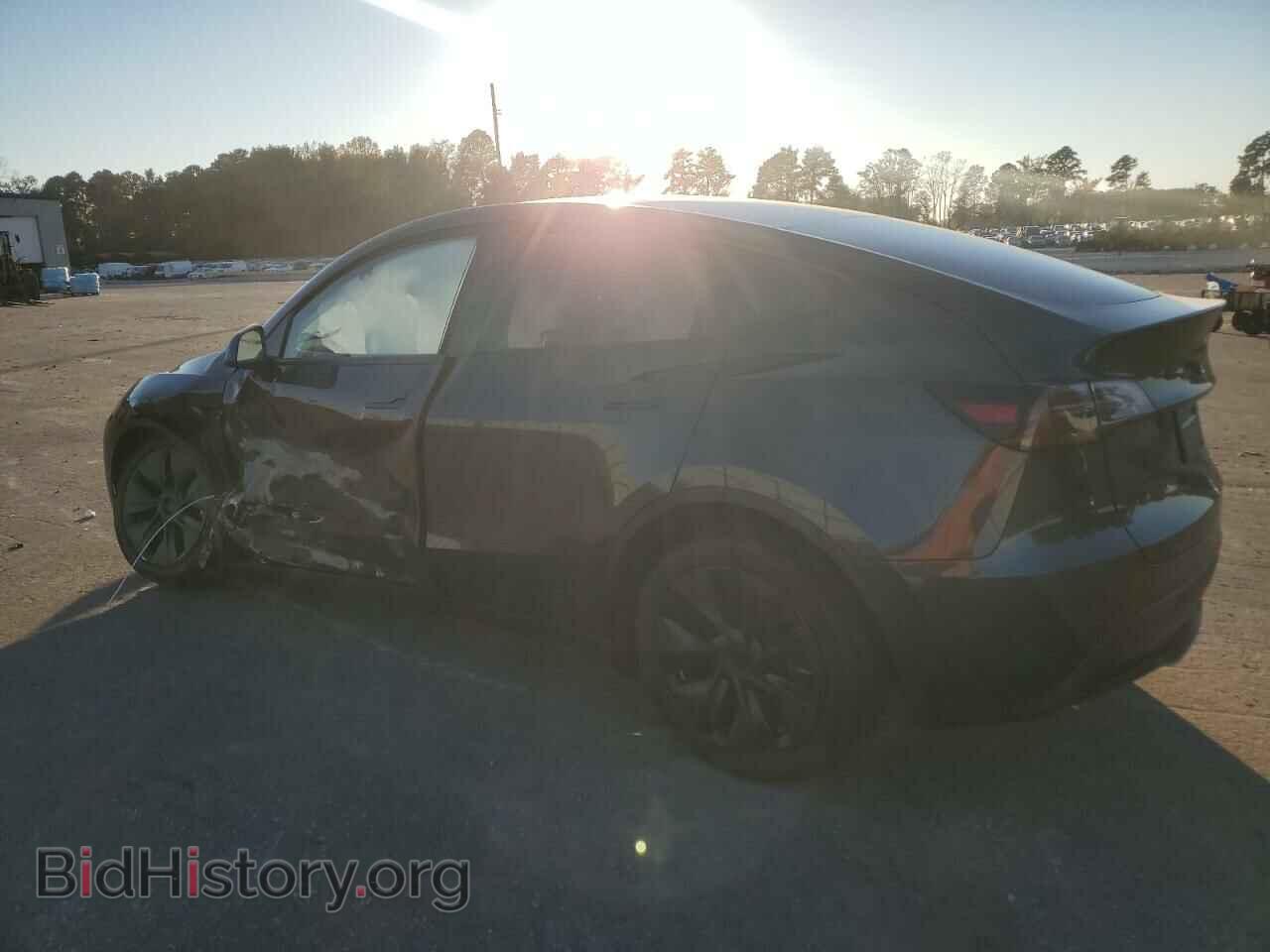 2024 TESLA MODEL Y - VIN: 7SAYGDEE2RA326603 - Фото 2