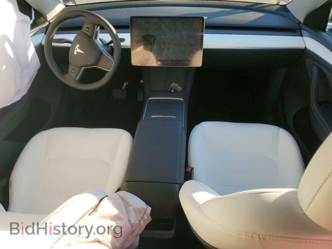 2024 TESLA MODEL Y - VIN: 7SAYGDEE2RA326603 - Фото 8