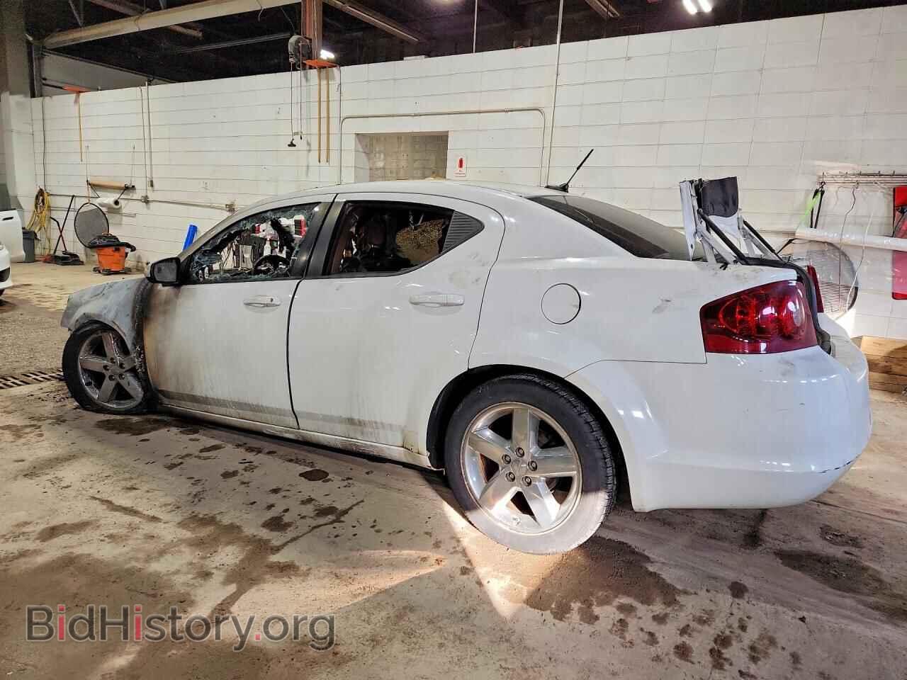 2011 DODGE AVENGER - VIN: 1B3BD2FB2BN549045 - Фото 2