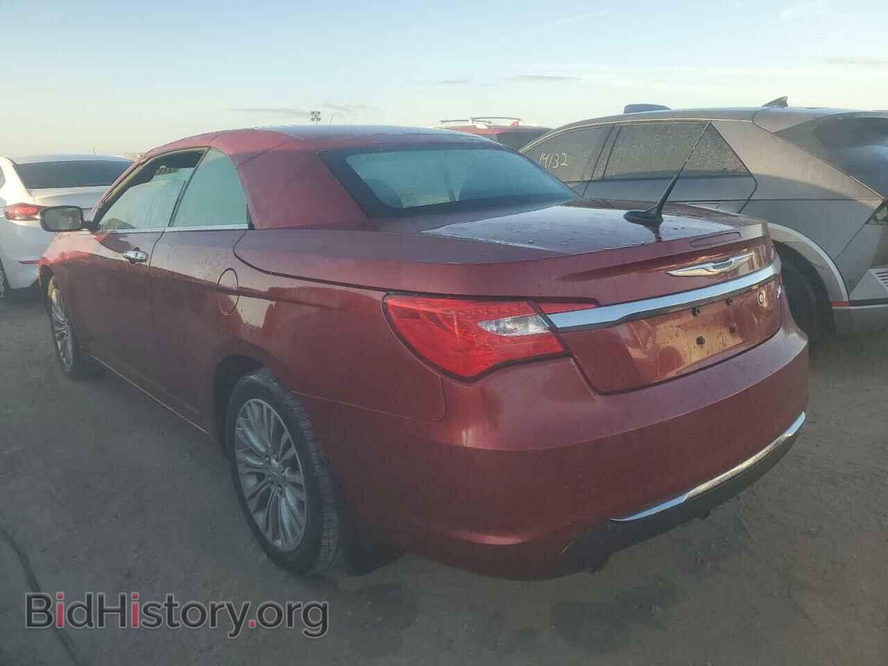2011 CHRYSLER 200 - VIN: 1C3BC7EG0BN532051 - Фото 2