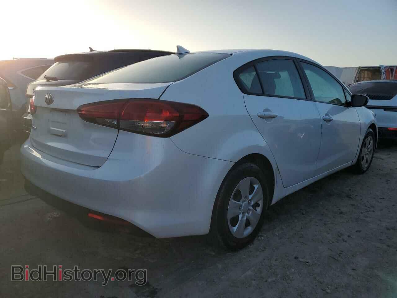 2017 KIA FORTE - VIN: 3KPFL4A74HE052044 - Фото 3