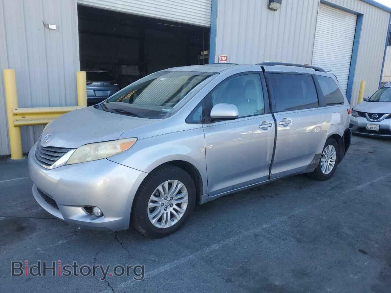 Фотография 5TDYK3DC8BS035596 - TOYOTA All Models 2011