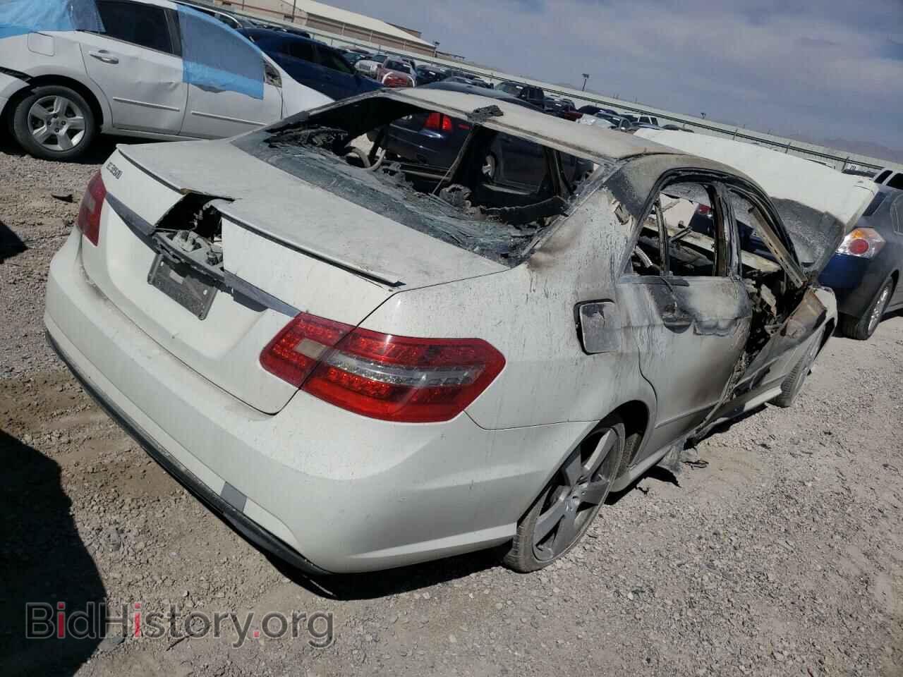 2011 MERCEDES-BENZ E-CLASS - VIN: WDDHF5GB5BA329169 - Фото 3