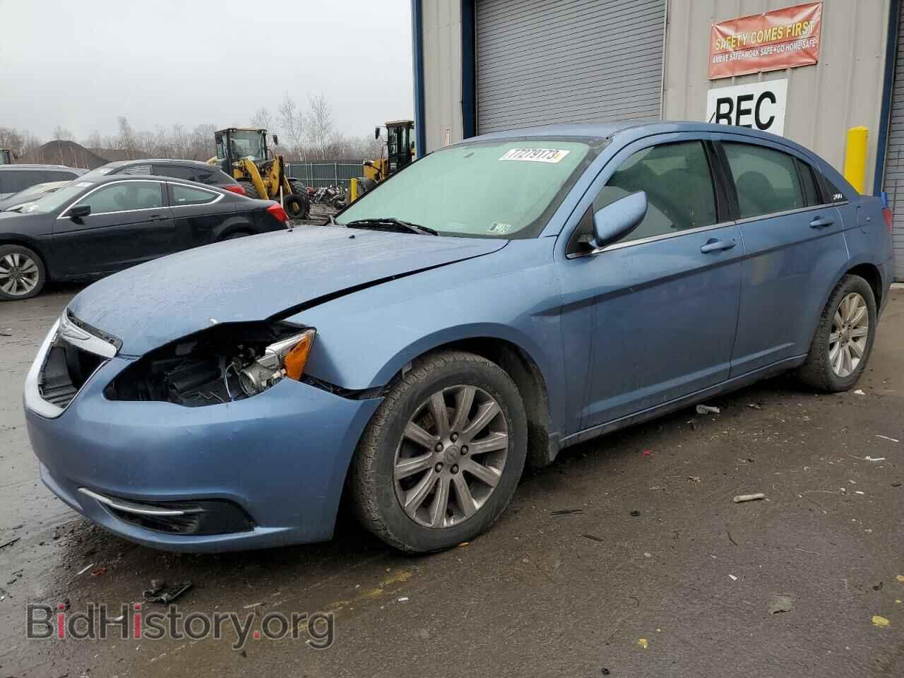 Photo 1C3BC1FB3BN604392 - CHRYSLER 200 2011