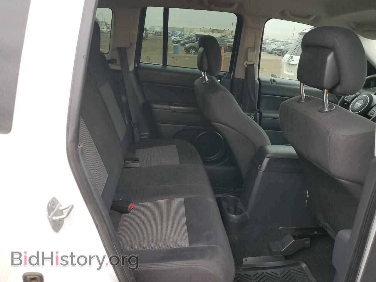 2012 JEEP COMPASS - VIN: 1C4NJDBB9CD582668 - Photo 10