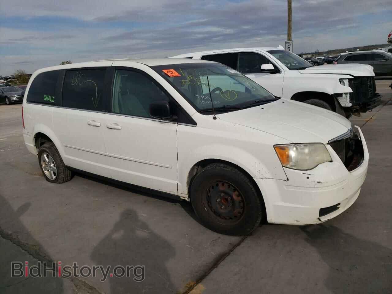 2010 CHRYSLER MINIVAN - VIN: 2A4RR4DE3AR114750 - Photo 4