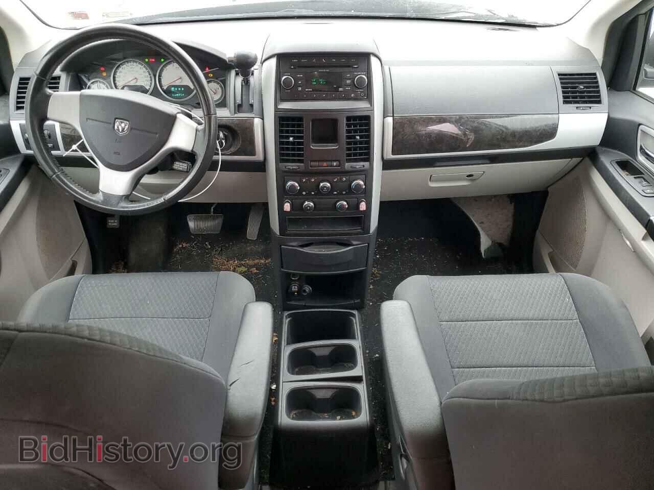 2010 DODGE CARAVAN - VIN: 2D4RN5D10AR297872 - Фото 8