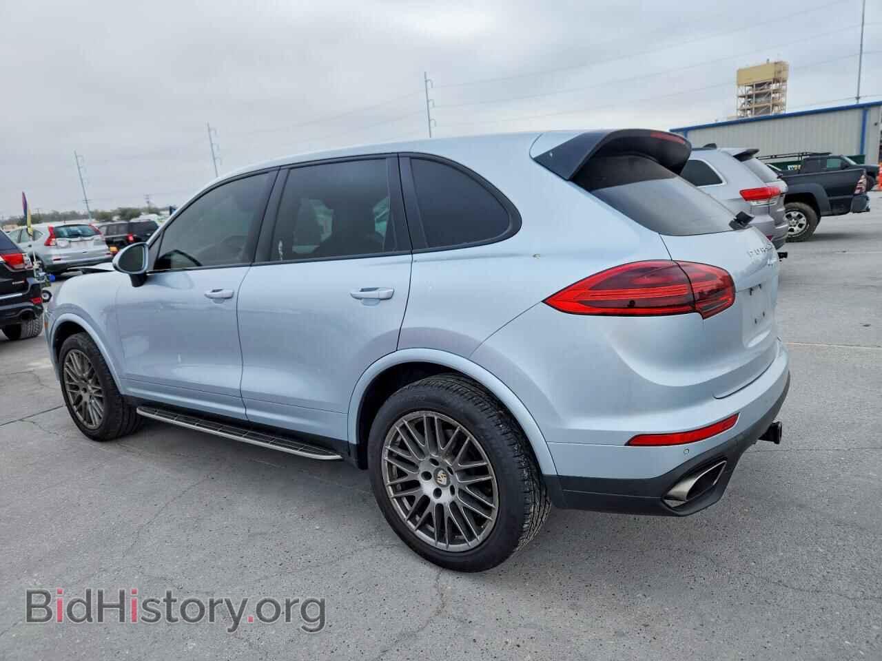 2017 PORSCHE CAYENNE - VIN: WP1AA2A22HKA86956 - Фото 2