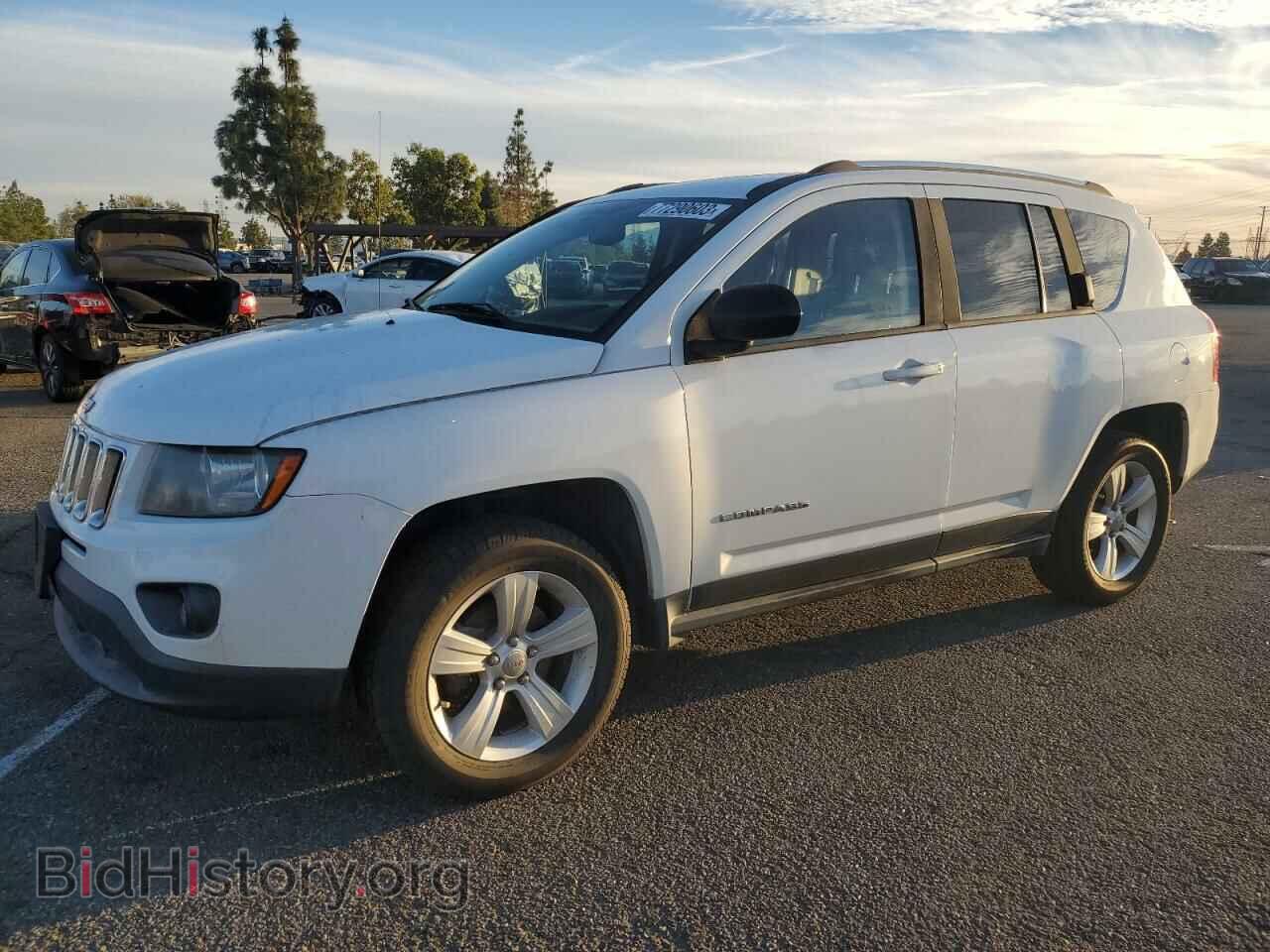Photo 1C4NJCBBXED905980 - JEEP COMPASS 2014