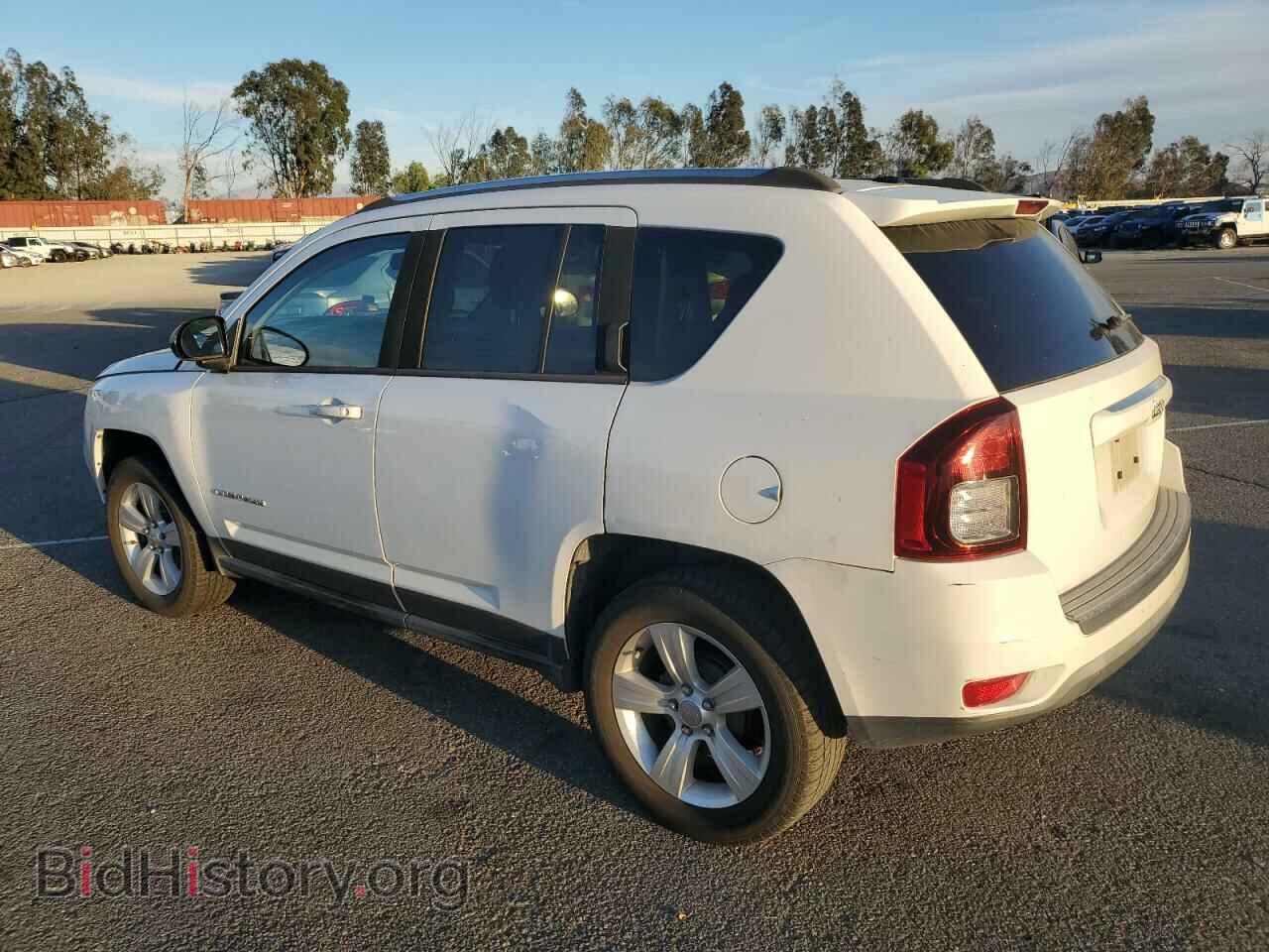 2014 JEEP COMPASS - VIN: 1C4NJCBBXED905980 - Фото 2