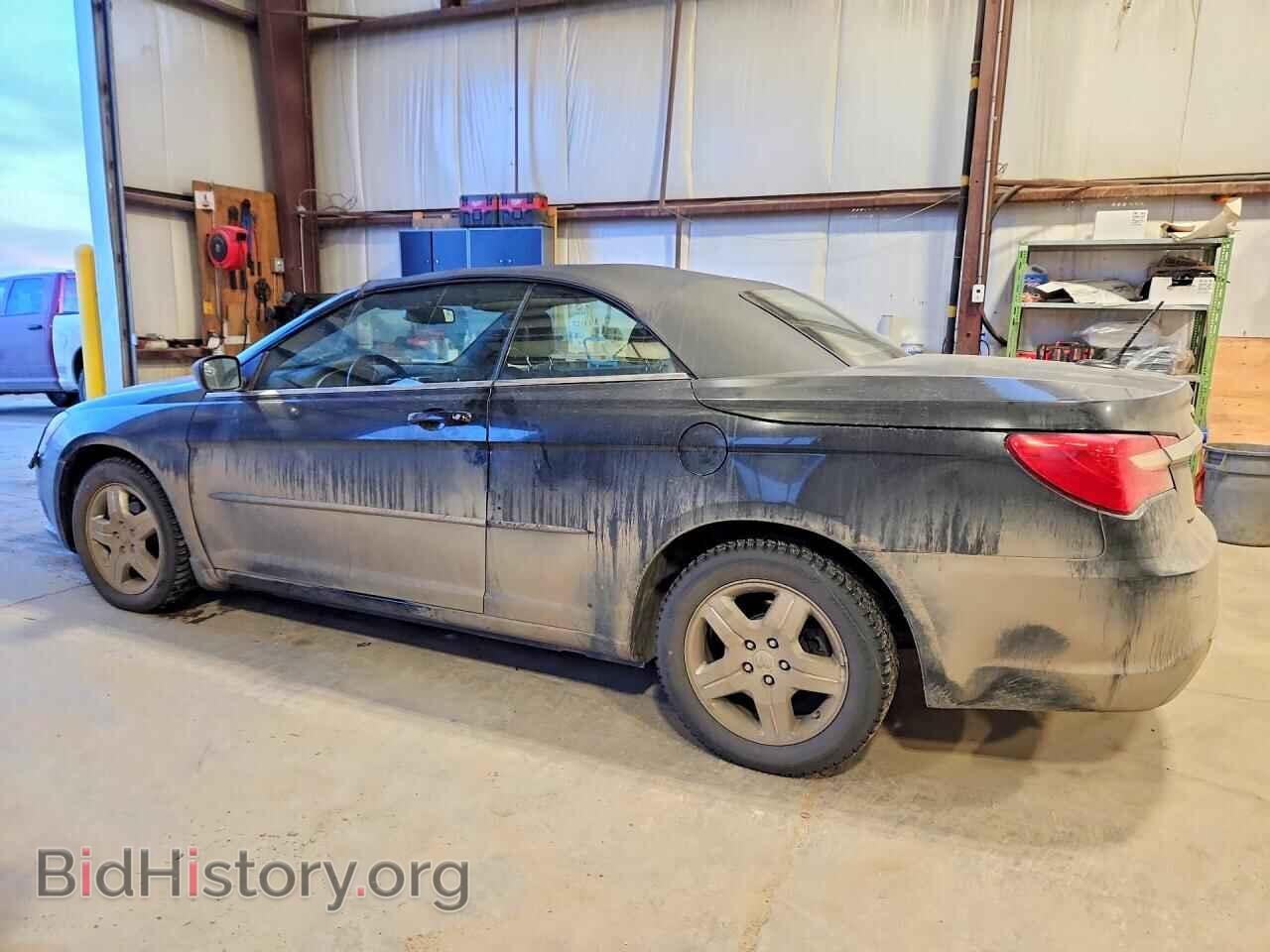 2011 CHRYSLER 200 - VIN: 1C3BC2EG0BN566395 - Фото 2