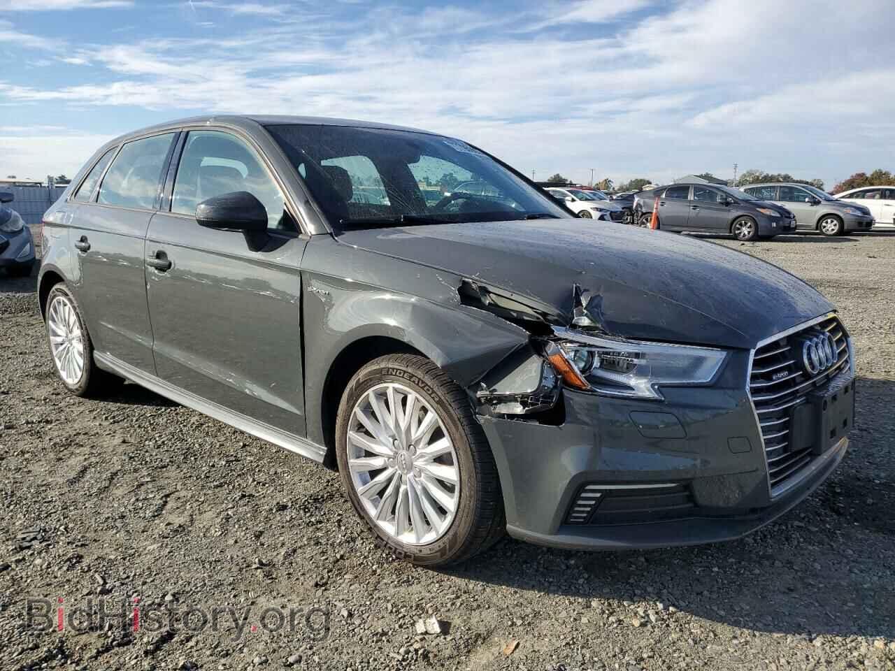 2017 AUDI A3 - VIN: WAUUPBFF8HA043251 - Фото 4