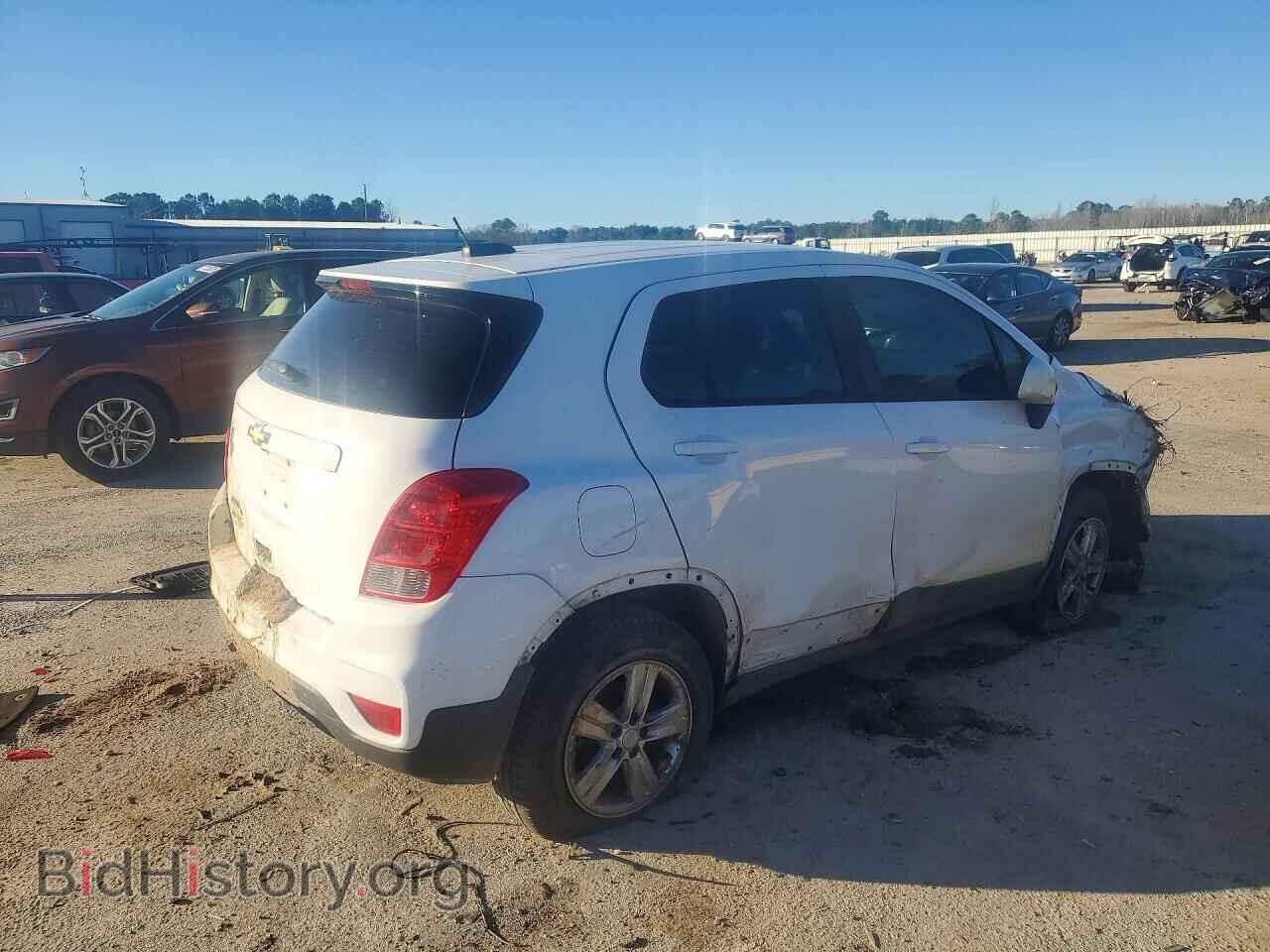 2017 CHEVROLET TRAX - VIN: 3GNCJNSB1HL201675 - Фото 3