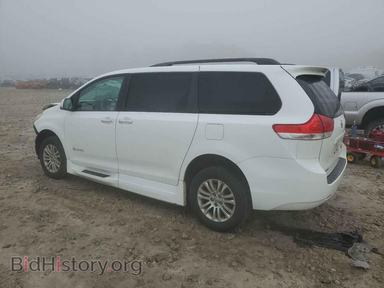 2012 TOYOTA All Models - VIN: 5TDYK3DC7CS250856 - Фото 2