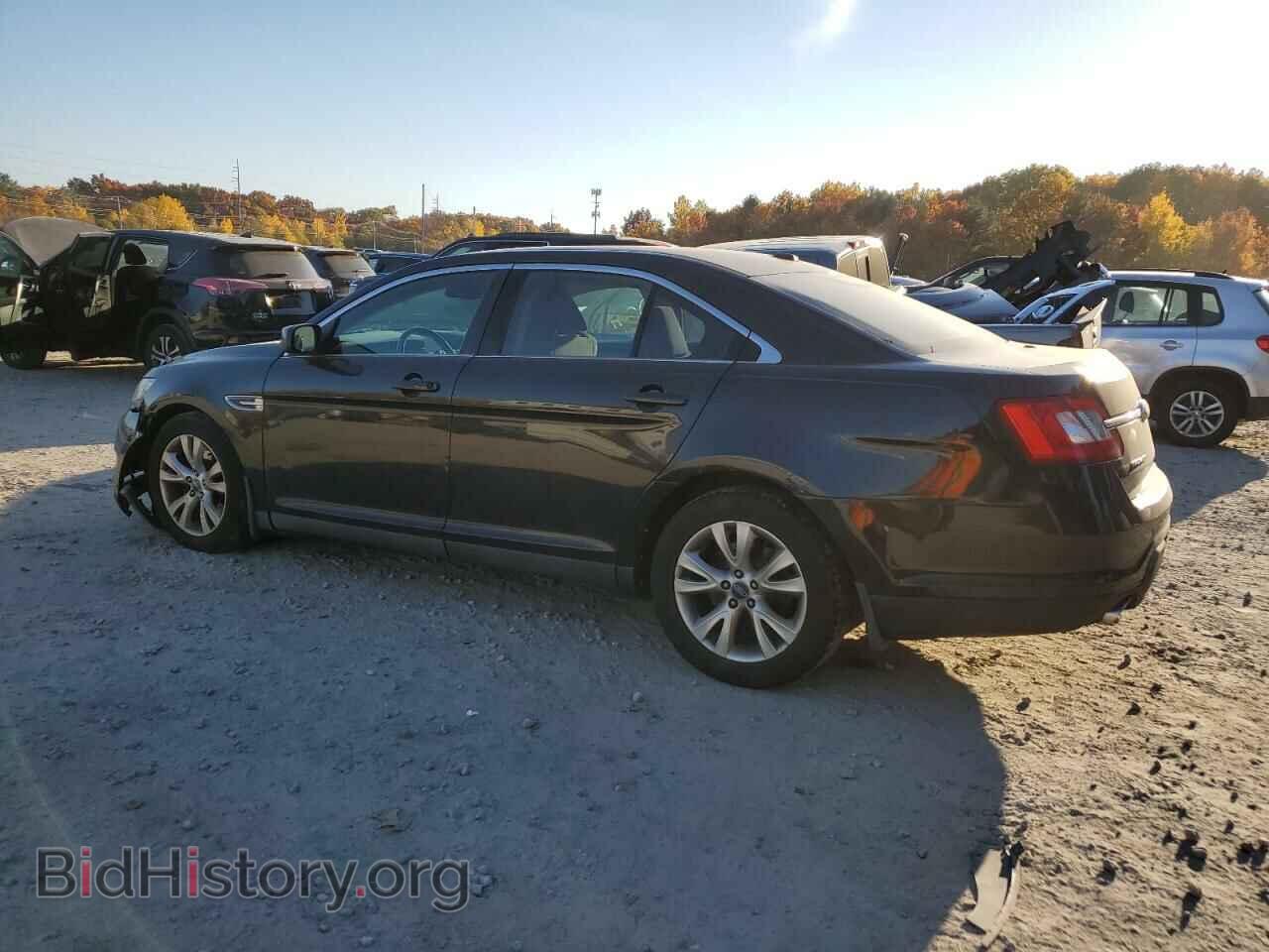 2010 FORD TAURUS - VIN: 1FAHP2HW0AG107759 - Фото 2