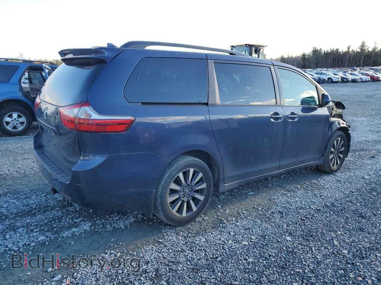 2018 TOYOTA All Models - VIN: 5TDJZ3DC7JS208312 - Фото 3