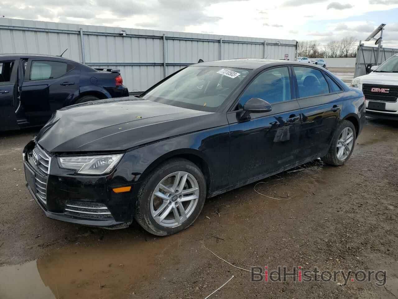 Photo WAUGMAF47HN070352 - AUDI A4 2017