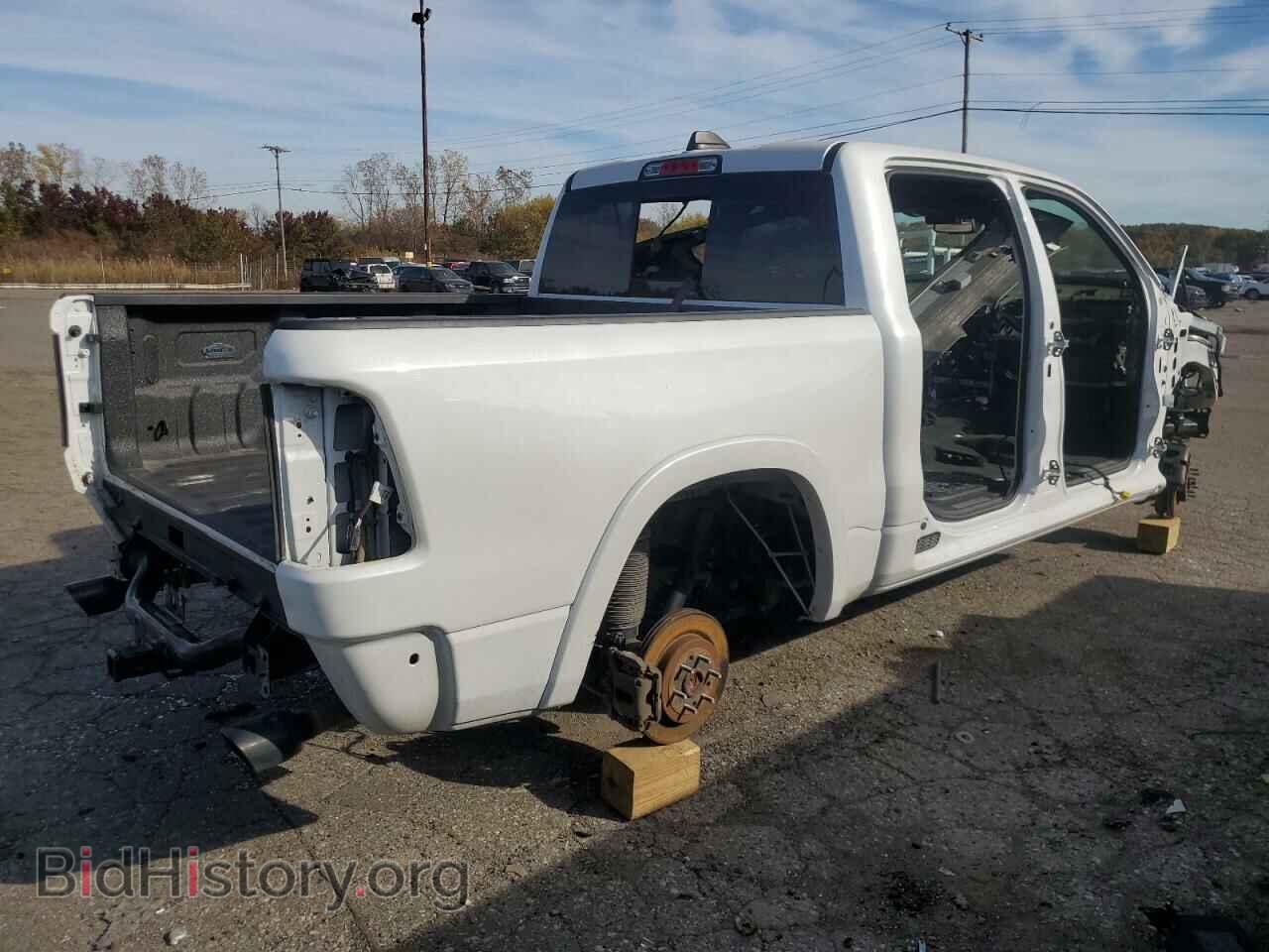 2020 RAM 1500 - VIN: 1C6SRFJT8LN329005 - Фото 3
