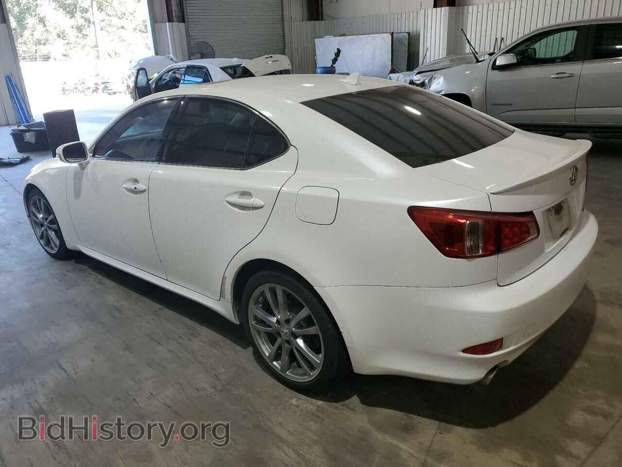 2011 LEXUS IS - VIN: JTHBF5C27B5133988 - Photo 2