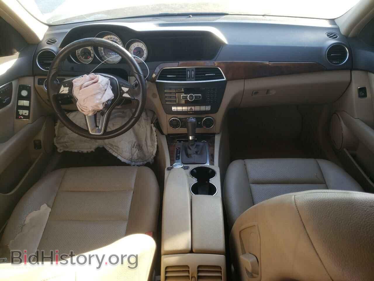 2012 MERCEDES-BENZ C-CLASS - VIN: WDDGF4HB6CR218024 - Фото 8