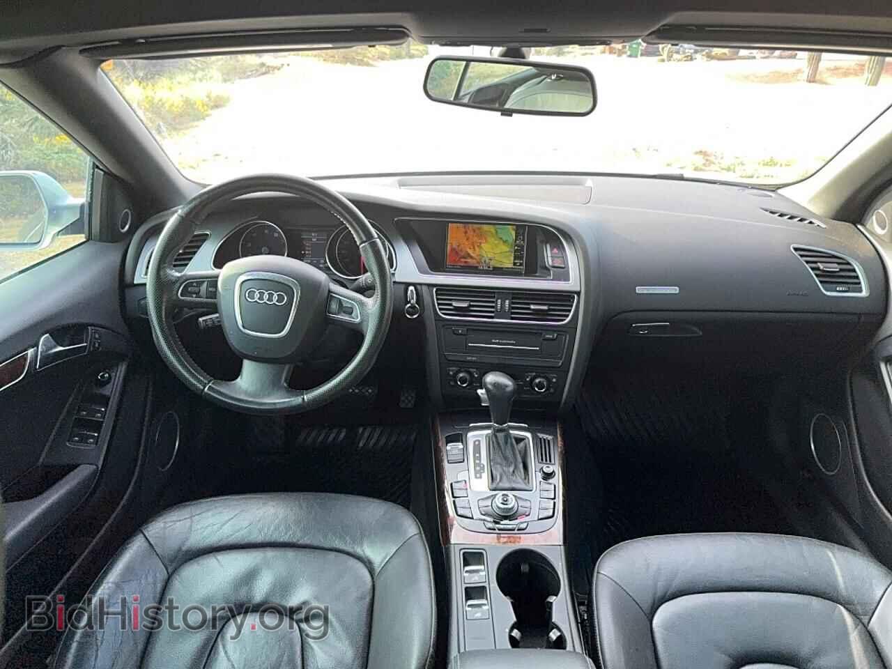 2010 AUDI A5 - VIN: WAULFAFHXAN019610 - Фото 9