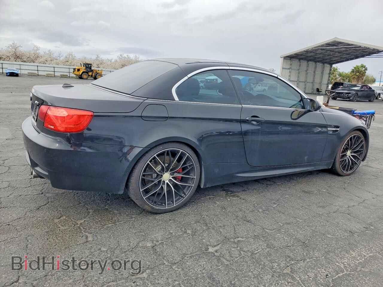 2011 BMW M3 - VIN: WBSDX9C59BE784332 - Фото 3