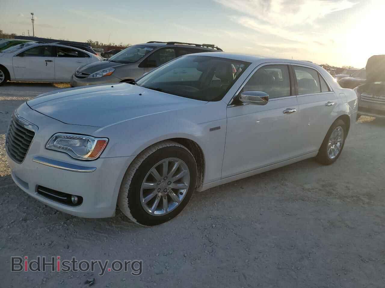Фотография 2C3CCAEGXDH577611 - CHRYSLER 300 2013