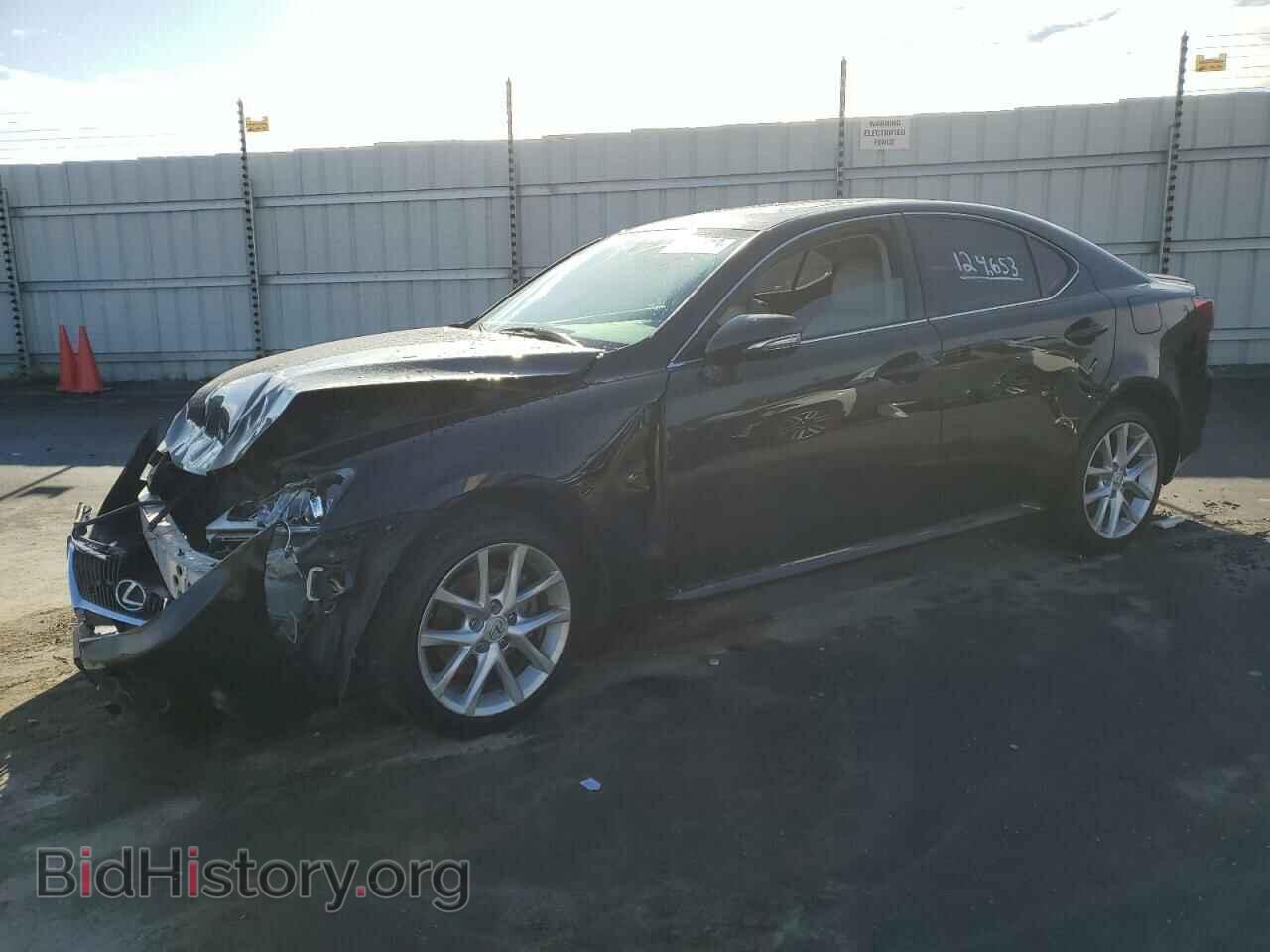 Photo JTHCF5C23C5059426 - LEXUS IS 2012