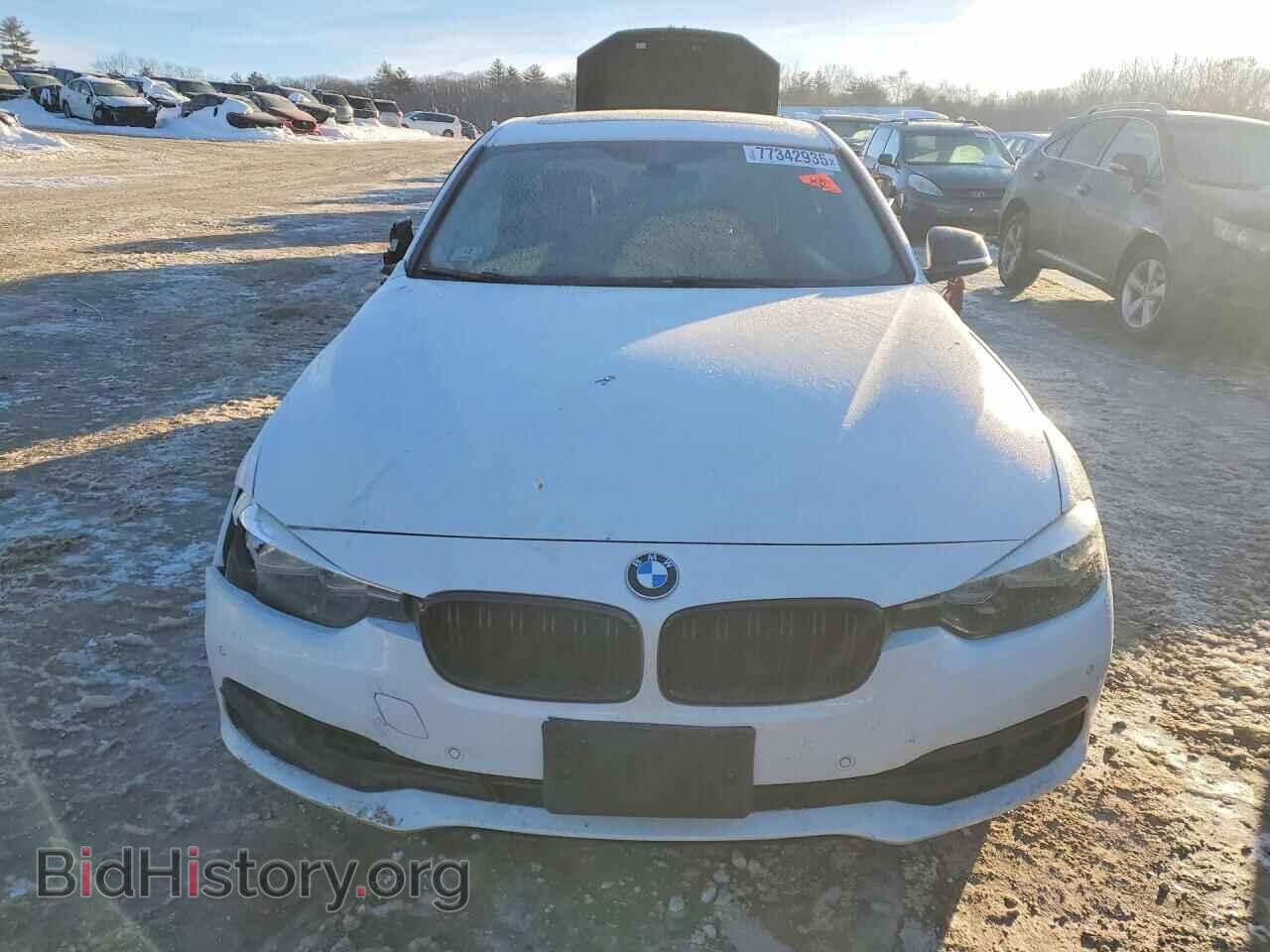 2017 BMW 320 - VIN: WBA8E5G58HNU41258 - Фото 5