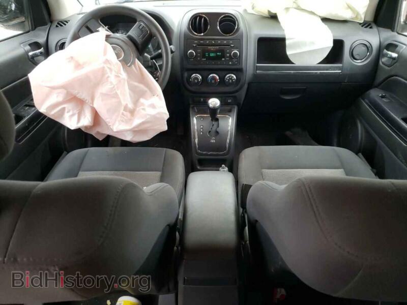 2012 Jeep COMPASS (VIN 1C4NJDBB4CD621201) — фото 8 из 13