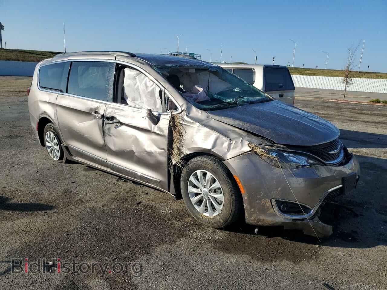 2017 CHRYSLER PACIFICA - VIN: 2C4RC1BG6HR653836 - Photo 4